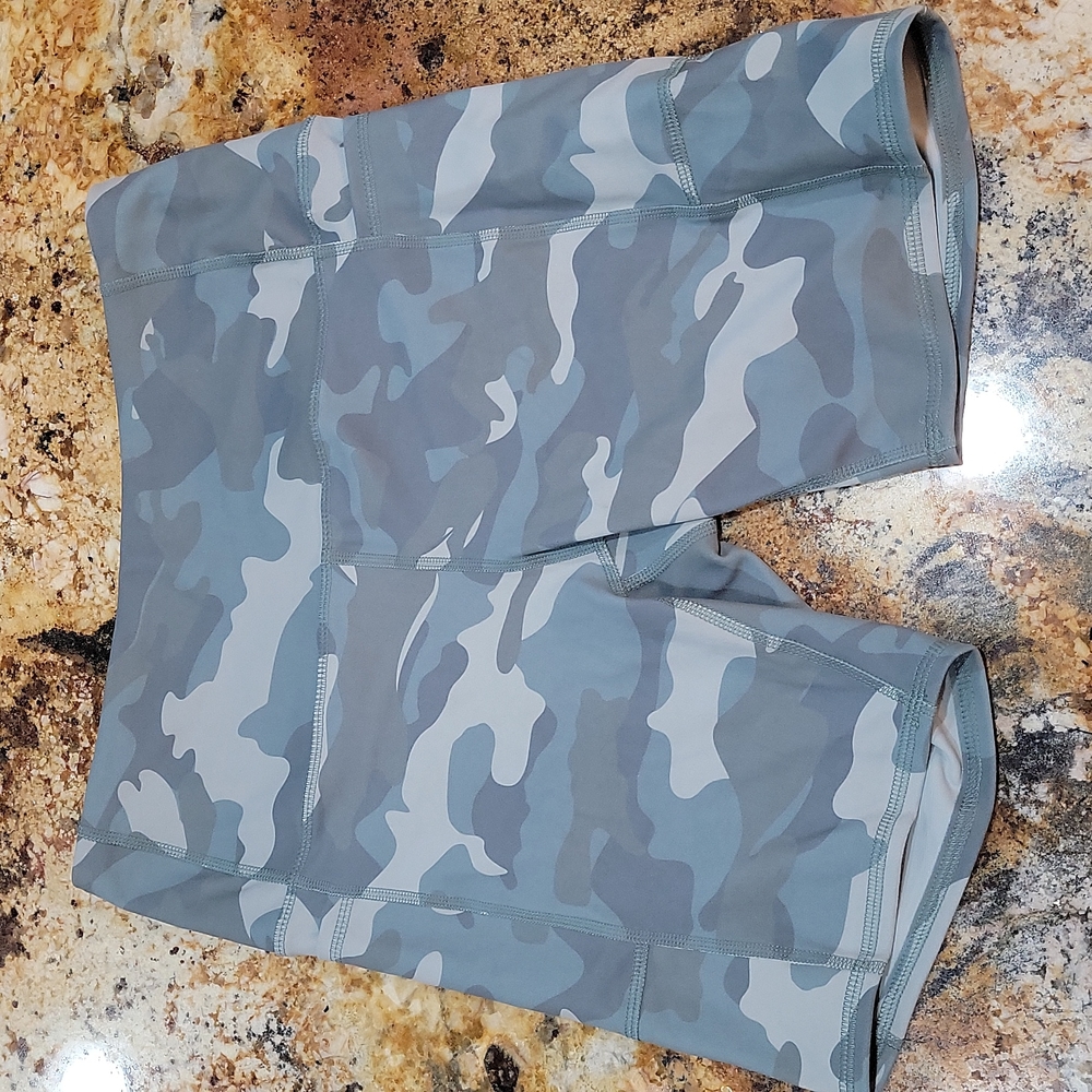 Med RBX Camo Shorts